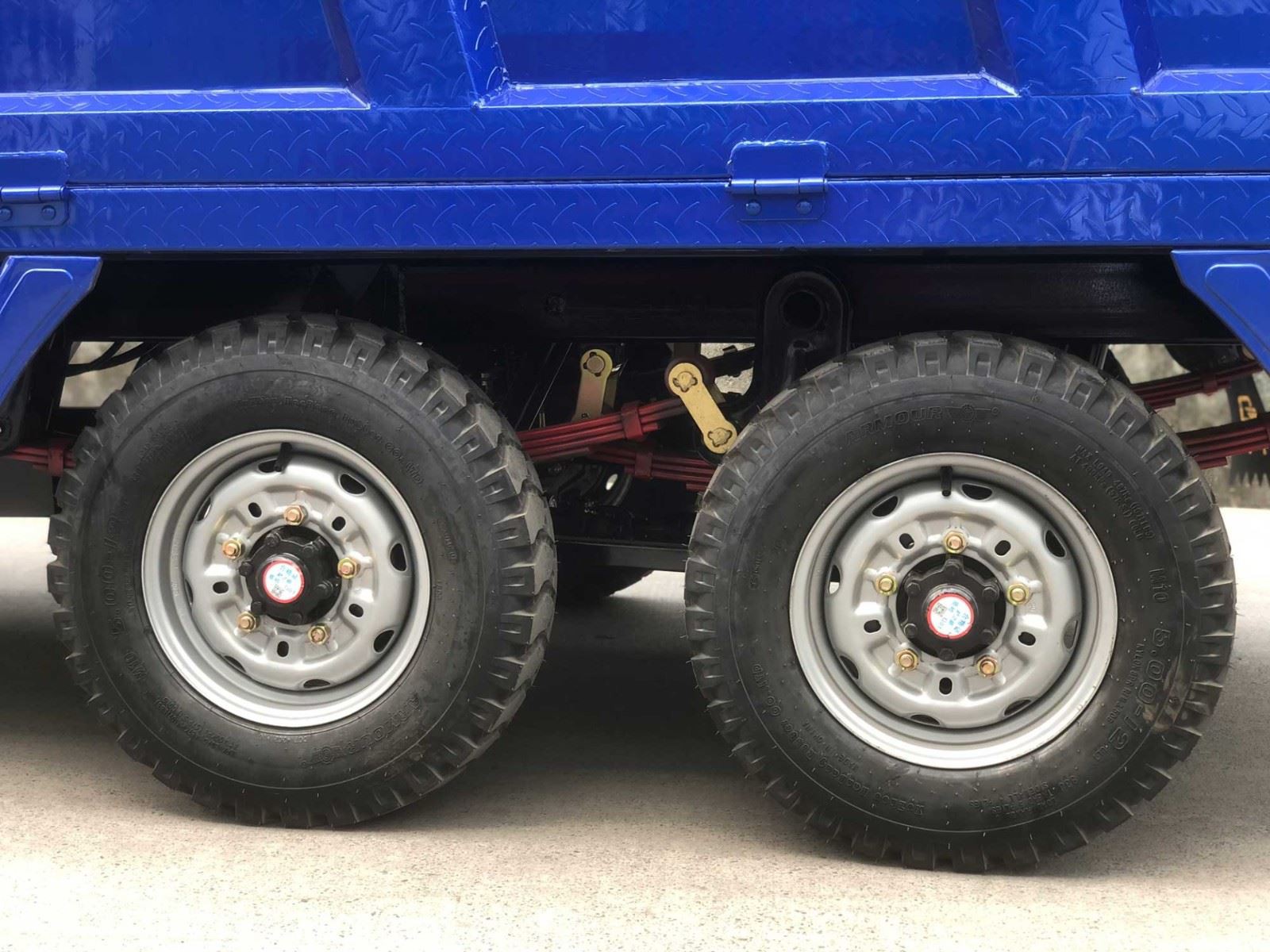 suppliers double rear axle nine wheels tricycle